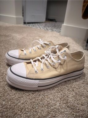 Beige Platform Converse